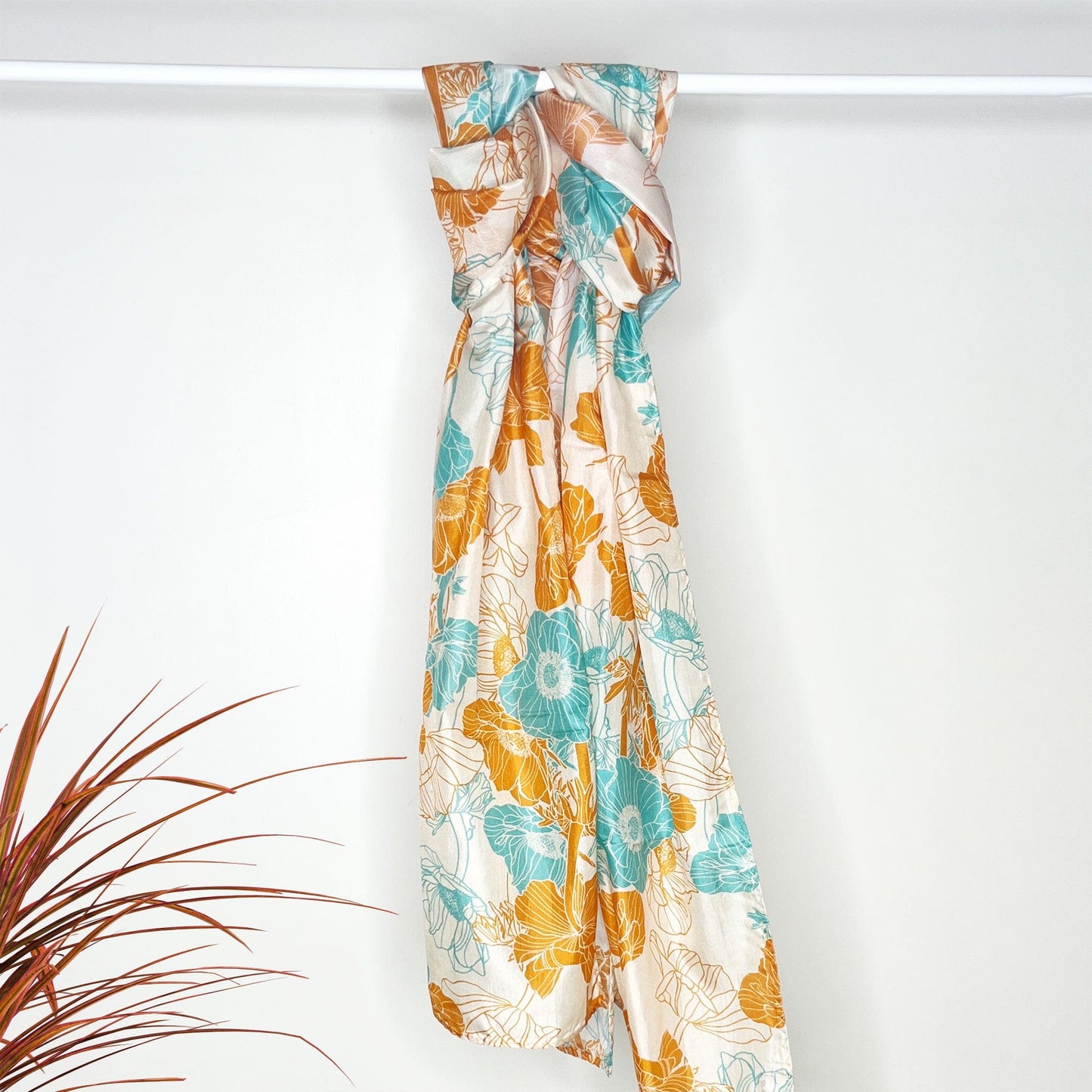 Studio Decorai Scarf Floral Serenade - Silk Scarf